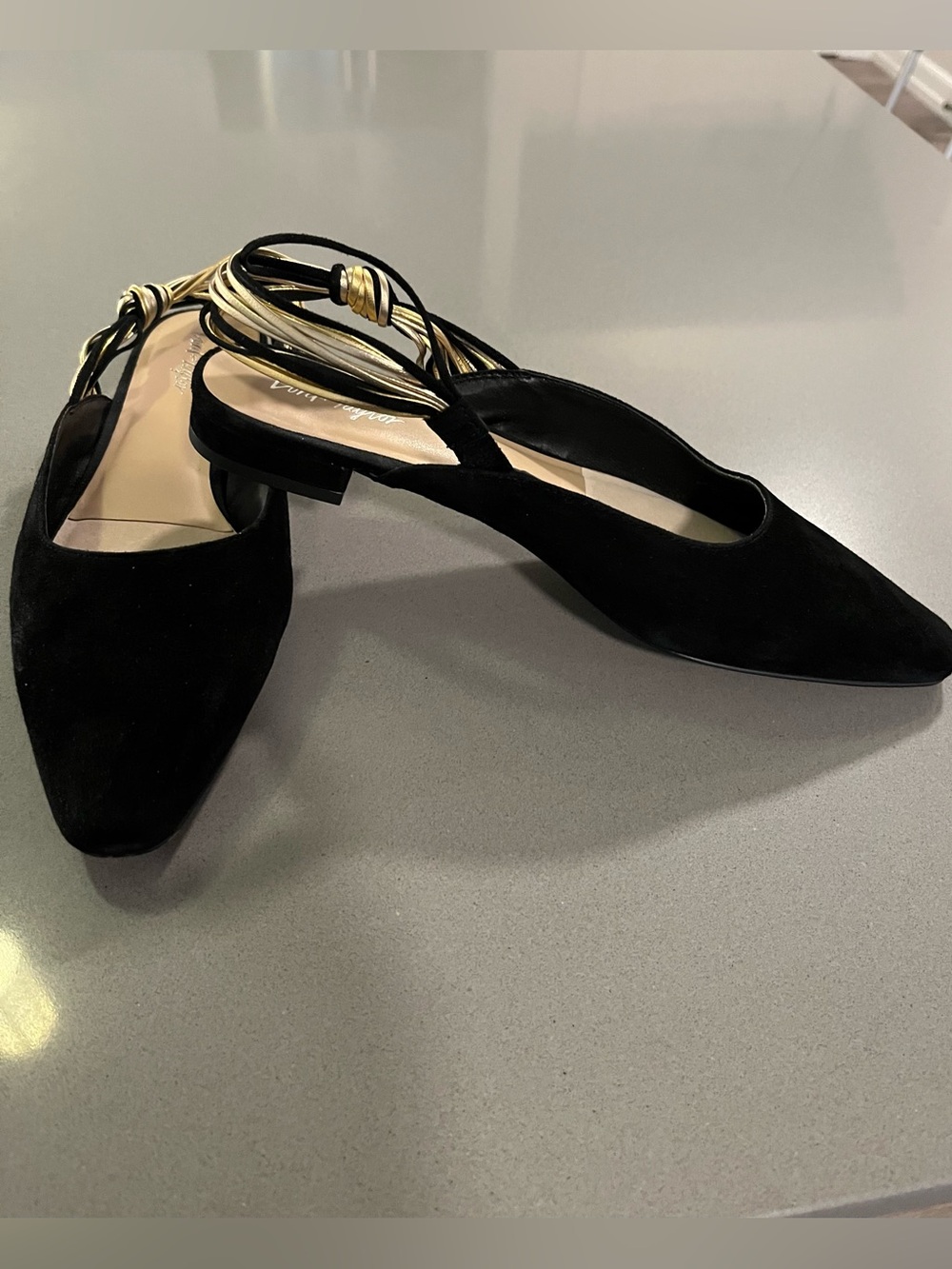 Lord & Taylor Black Flats-EUC-size 9